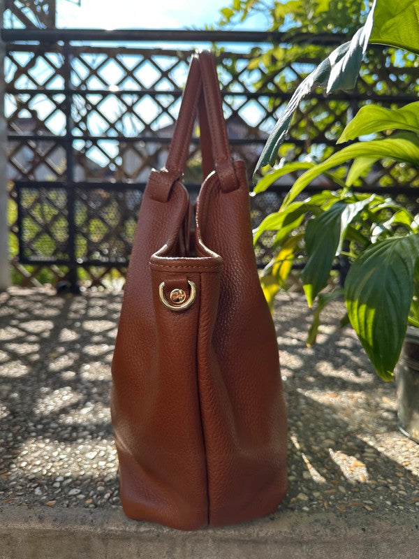     Sac Francesca en cuir grainé vue de profil