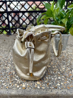     Sac Giulia cuir irisé détail lacets latéraux