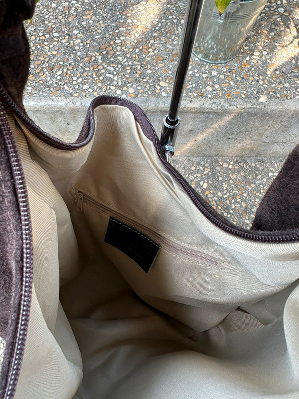     Intérieur textile avec poche zippée du sac Beatrice
