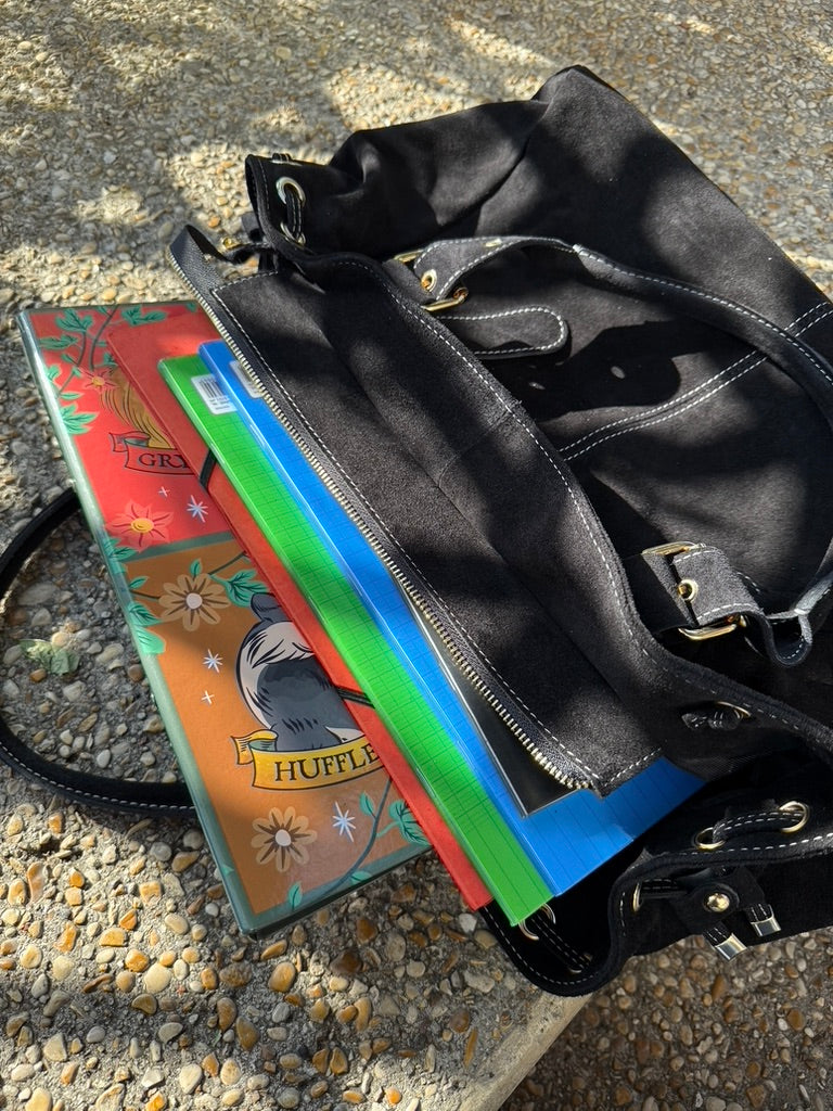     Capacité du sac avec classeurs et ordinateur portable