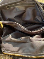     Compartiment principal zippé
